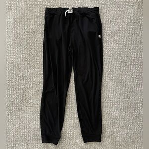 VUORI Women’s Performance Joggers Tall / Long XL Black